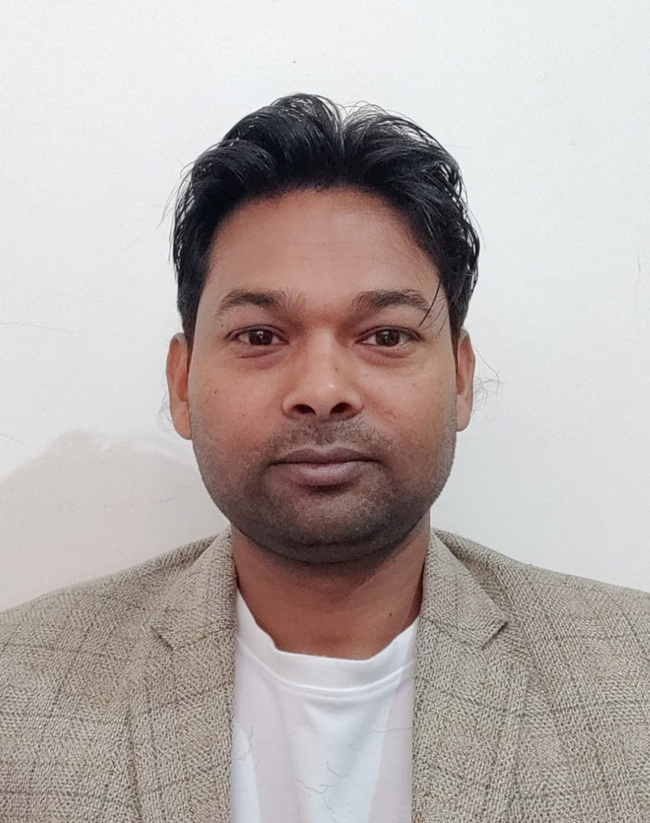 Hari Om — Director & Co-Founder, Troniva Tech